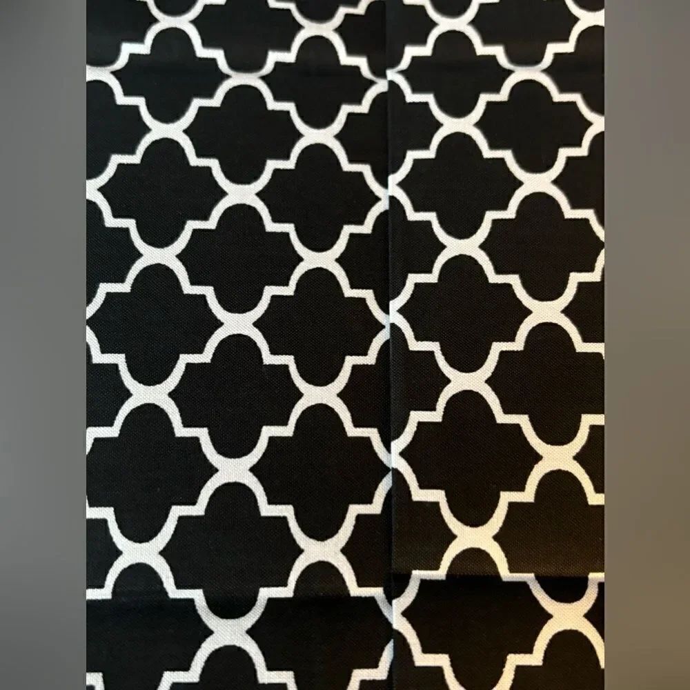 NEW Black Quatrefoil Inspirations Fat Quarter 18” x 21”